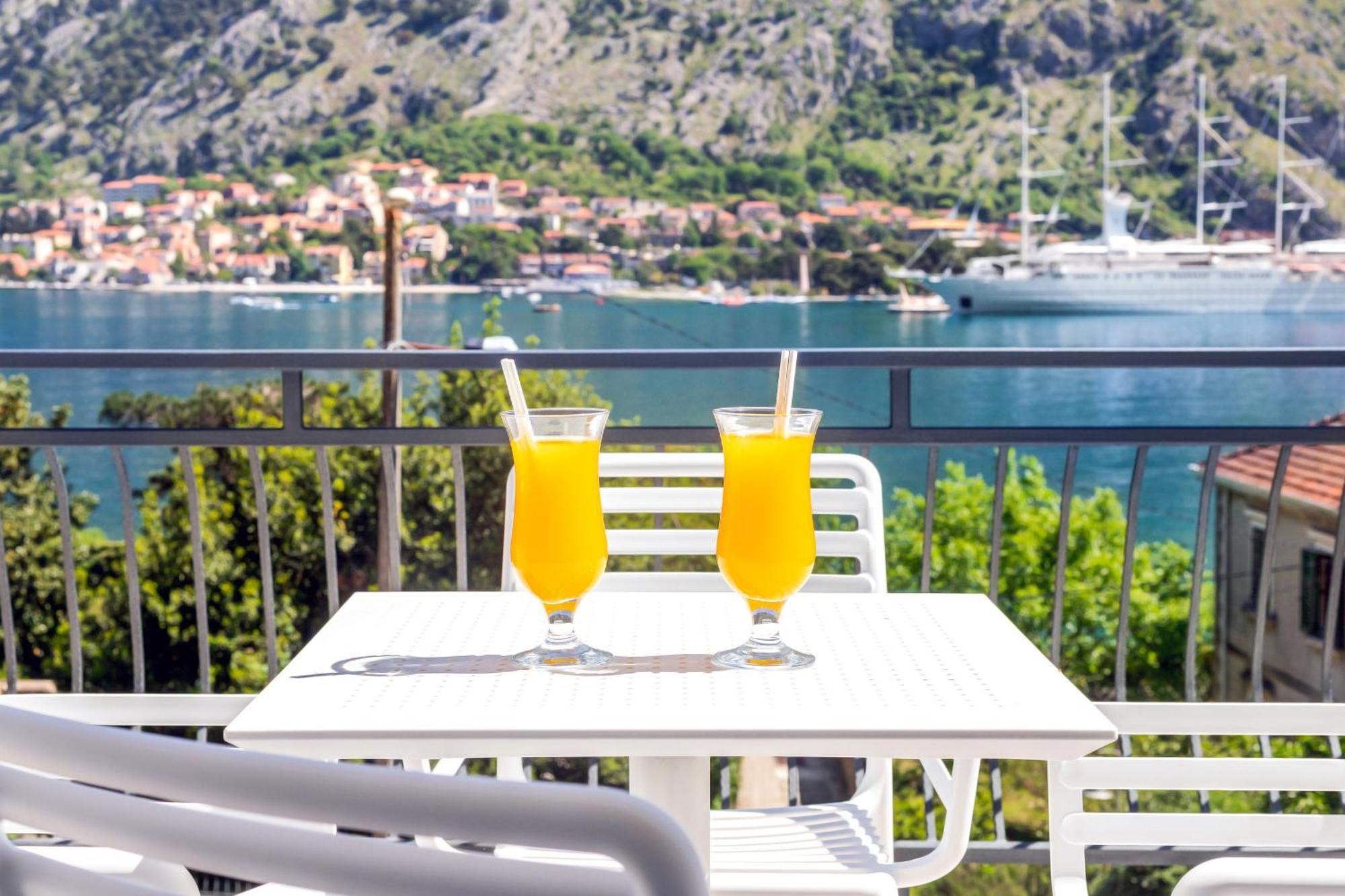 Apartments Doncic Kotor Eksteriør bilde