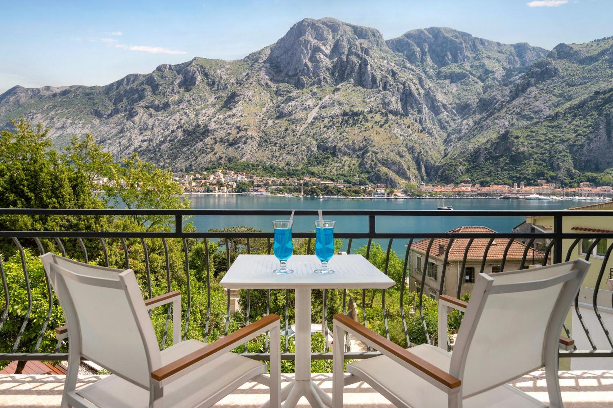 Apartments Doncic Kotor Eksteriør bilde