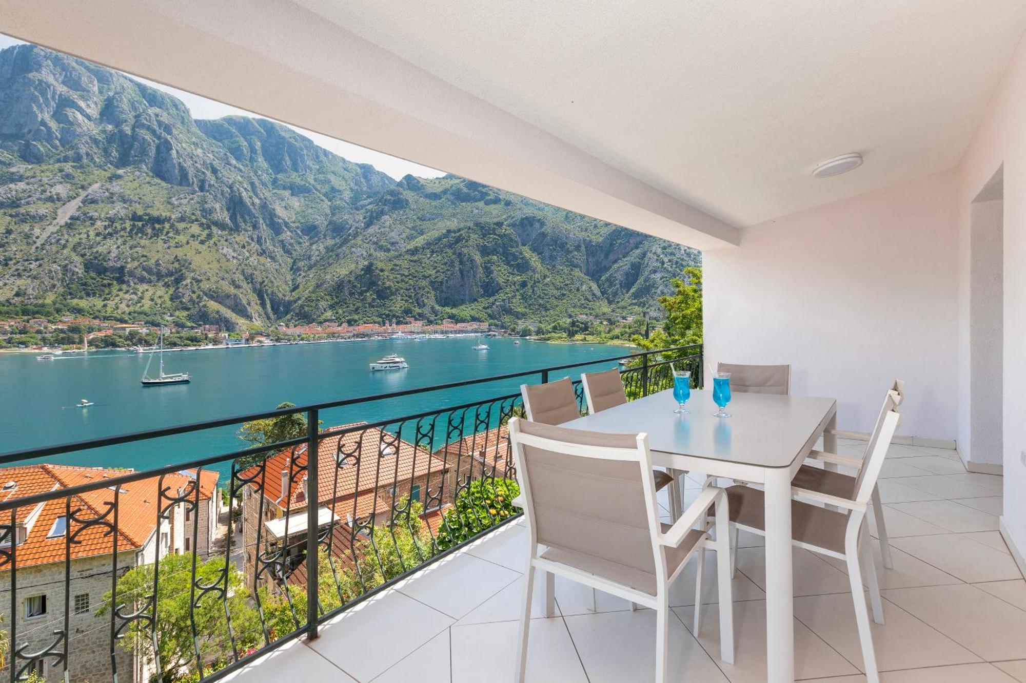 Apartments Doncic Kotor Eksteriør bilde